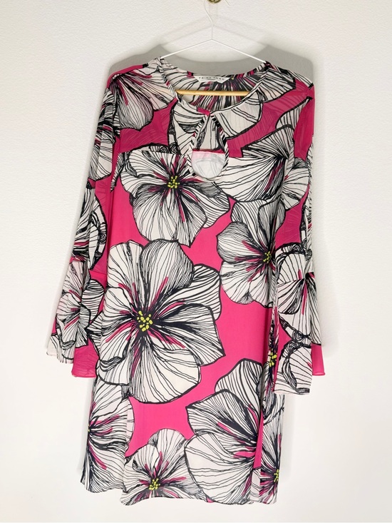 Trina Turk Dresses & Skirts - Trina Turk Pink Floral Print 98% Silk Blend Dress Sz 12